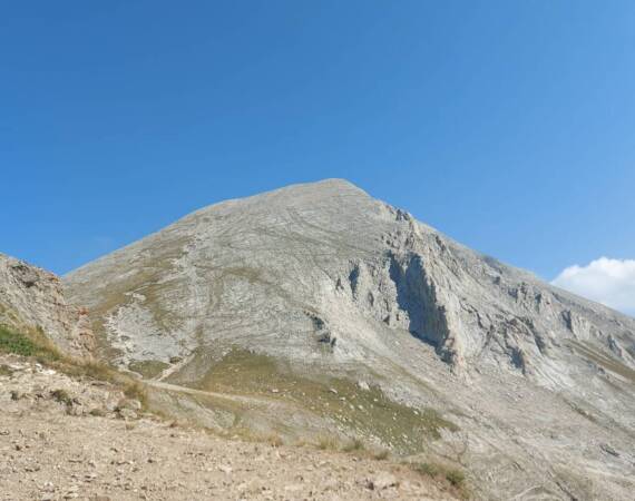 връх Вихрен - първенеца на Пирин
