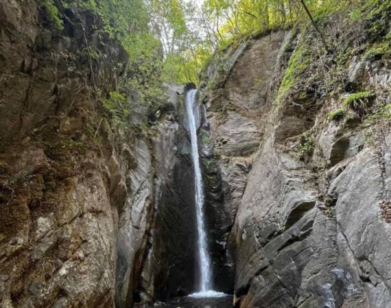 Преход до Камешнишки водопад